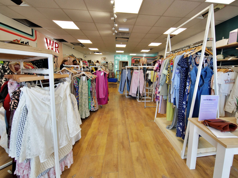 White Rose Pre-Loved Fashion